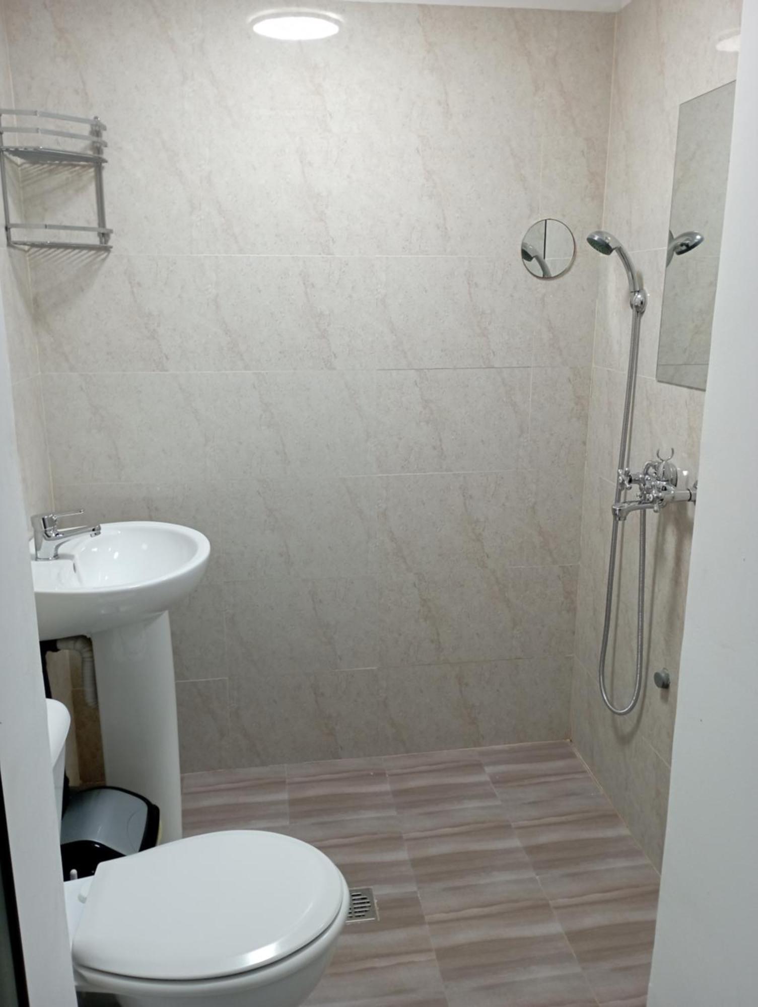 Pensiune Sweet Touch Craiova Exterior foto